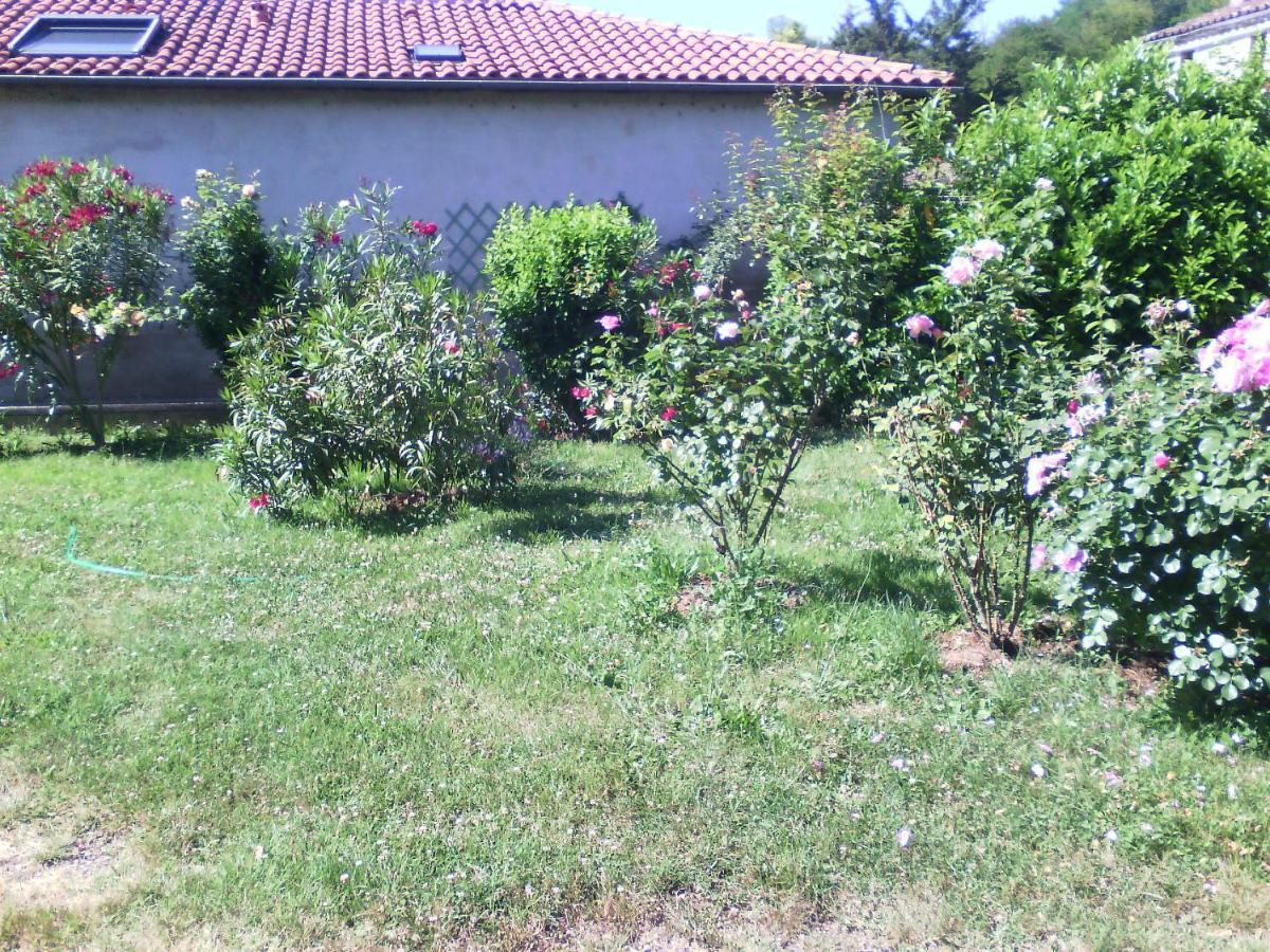 L'Ancien Patronage Guest House Caumont-sur-Garonne Ngoại thất bức ảnh